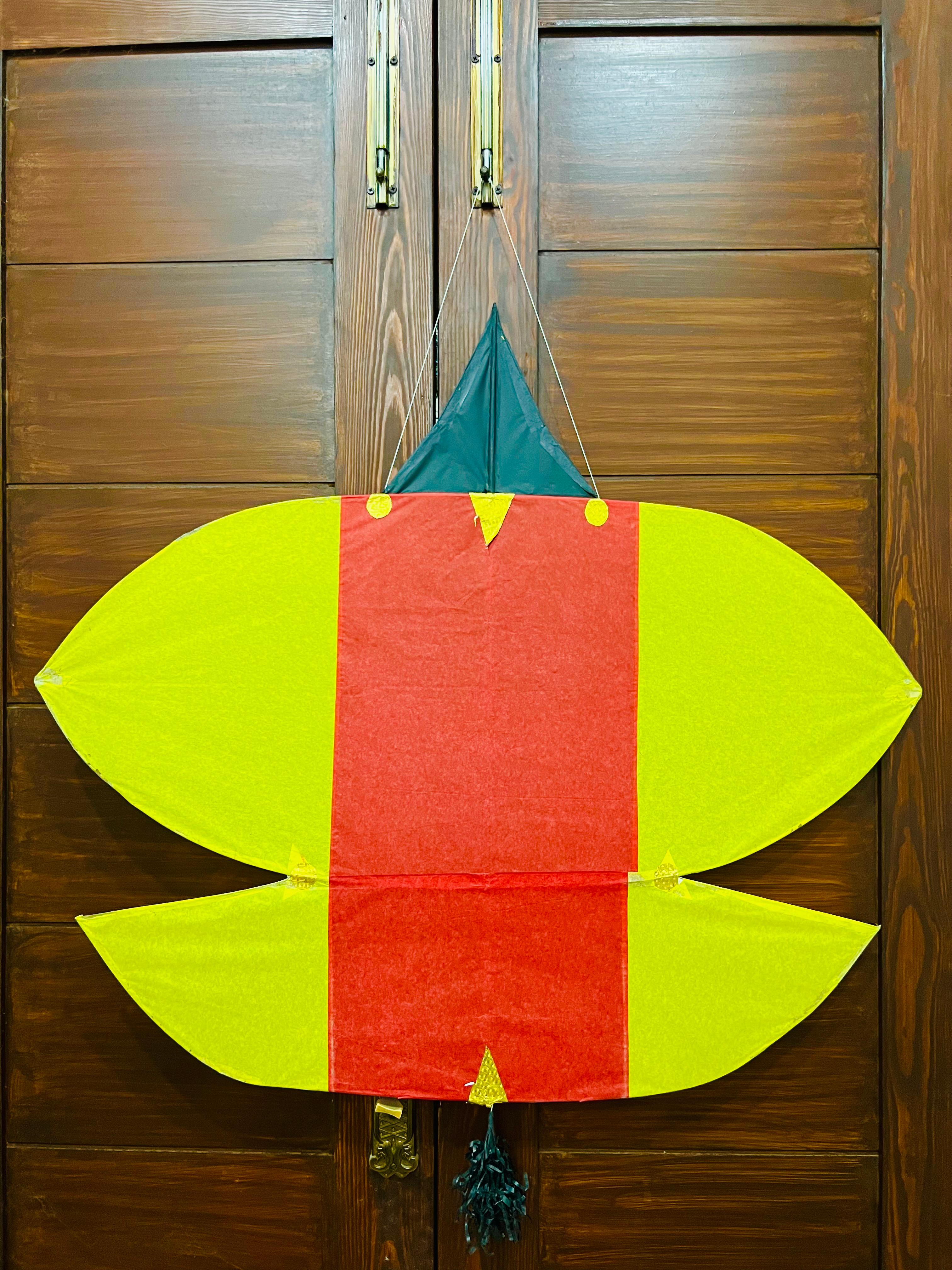 red and yellow patang